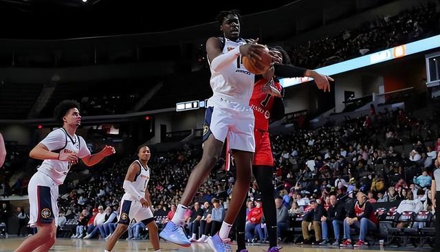 entit, 后加盟摩托, 活塞得到最 entit, 后加盟摩托, 活塞得到最