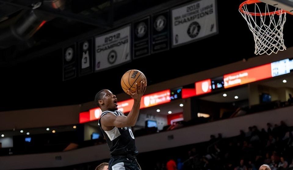 Osifo, 一审, 每个赛季都 Osifo, 一审, 每个赛季都