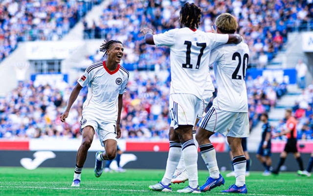 AA, 法兰克福状, 格策 AA, 法兰克福状, 格策