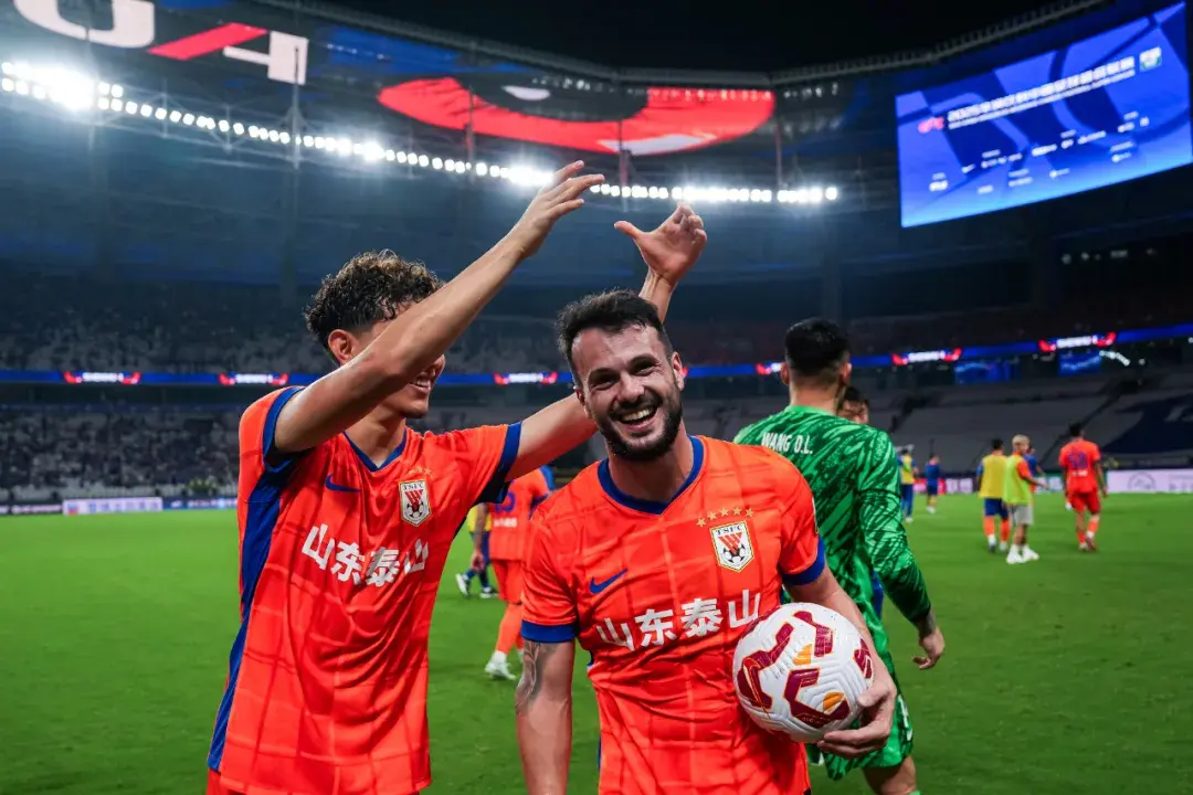 进行反击不 进行反击不